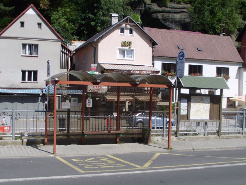 Soubor:Zastavka Hrensko stred smer Decin.jpg