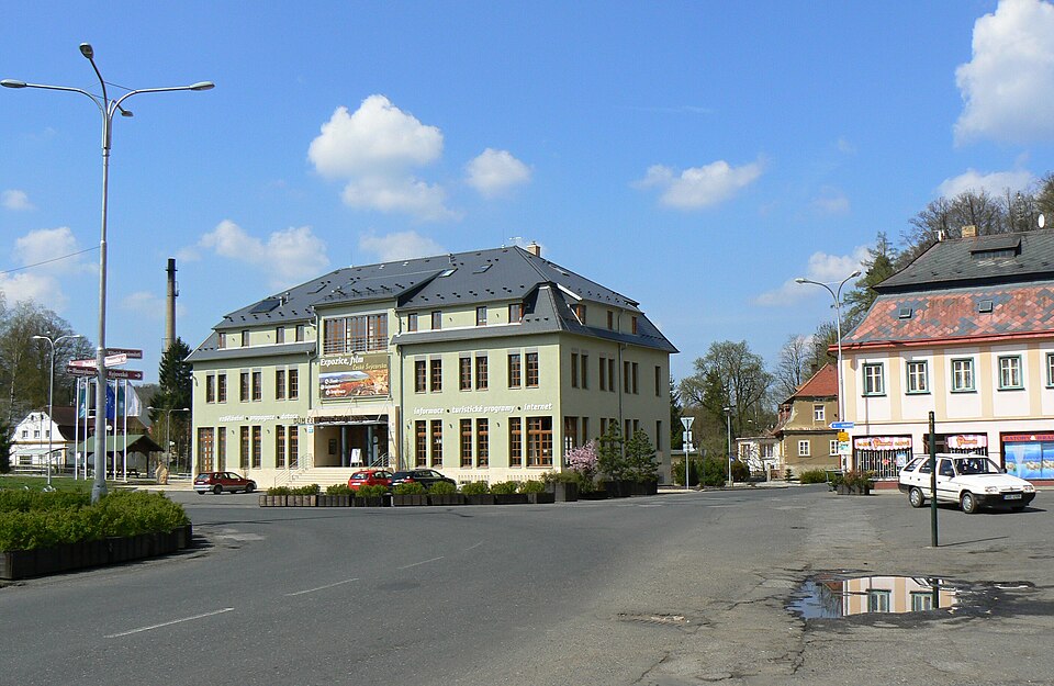Soubor:Square in Krásná Lípa (2008).jpg